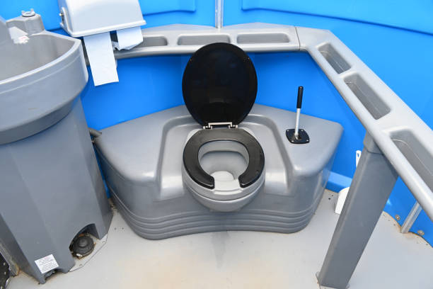 Best Luxury portable toilet rental  in Aviston, IL